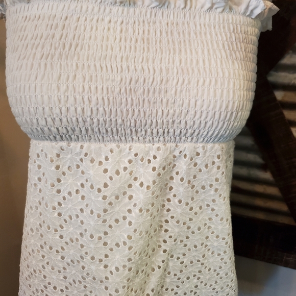 Express White Strapless tank - Picture 4 of 4